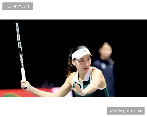 王欣瑜比赛完直接素颜逛超市，这松弛感是真不装啊